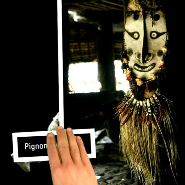 Bornes interactives du musée du quai Branly